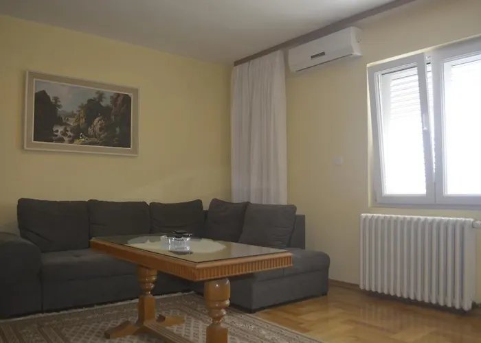Apartman Marin *