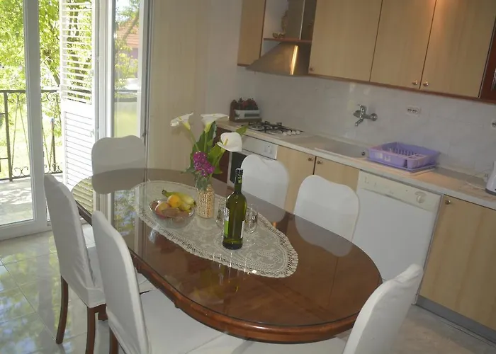 Marin * بيبينيا